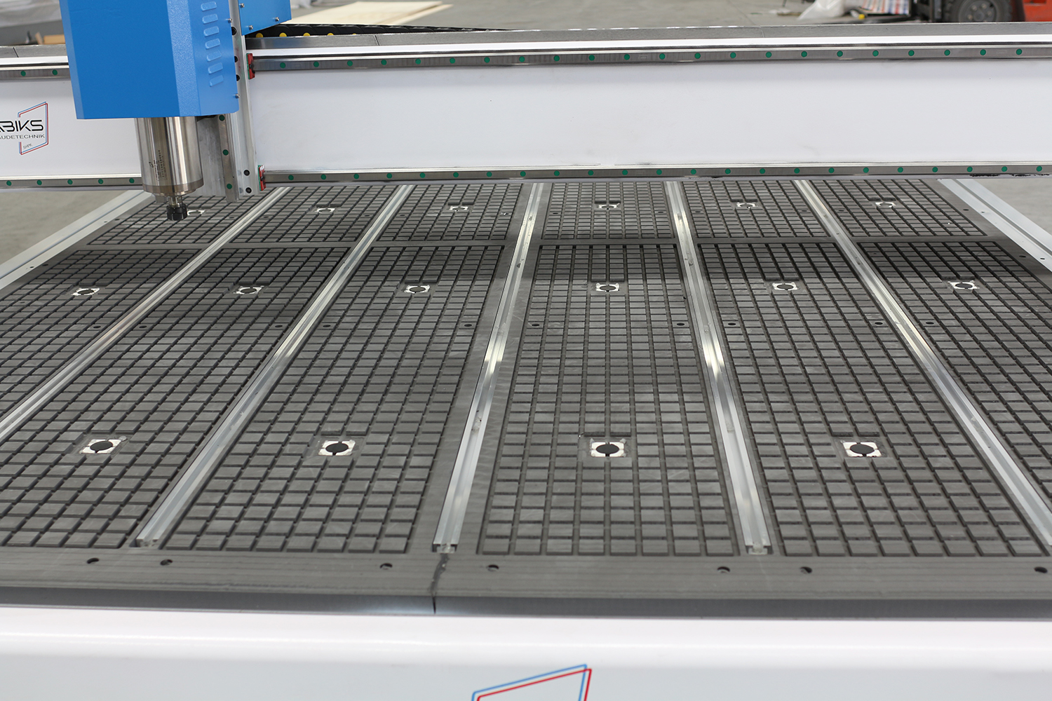 cnc router water cooled spindle